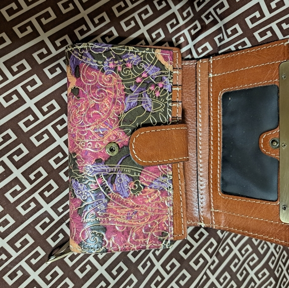 Beautiful Patricia Floral Wallet with Gold Accents - Picture 2 of 6